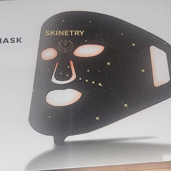 Black Mask - Picture 3 of 8